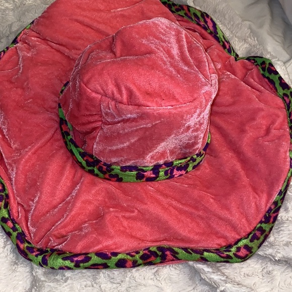 Pimp velvet hat - Picture 2 of 3